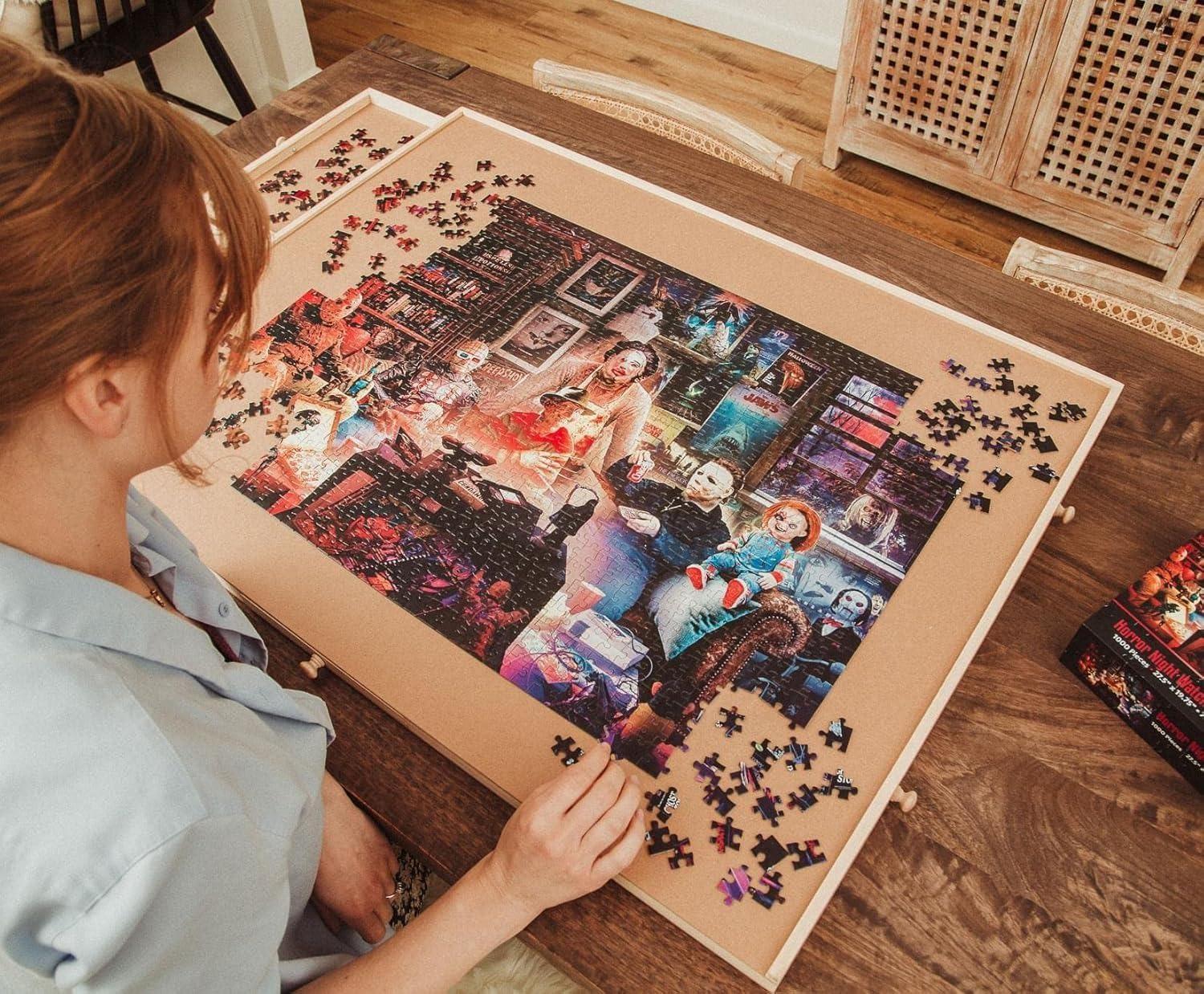 Horror 1000-Piece Jigsaw, Halloween Movie Night, Michael Myers Gift, UNIQUE Movie Gift, Brain Teaser, Horror Board Game, 1000 Pieces Puzzle